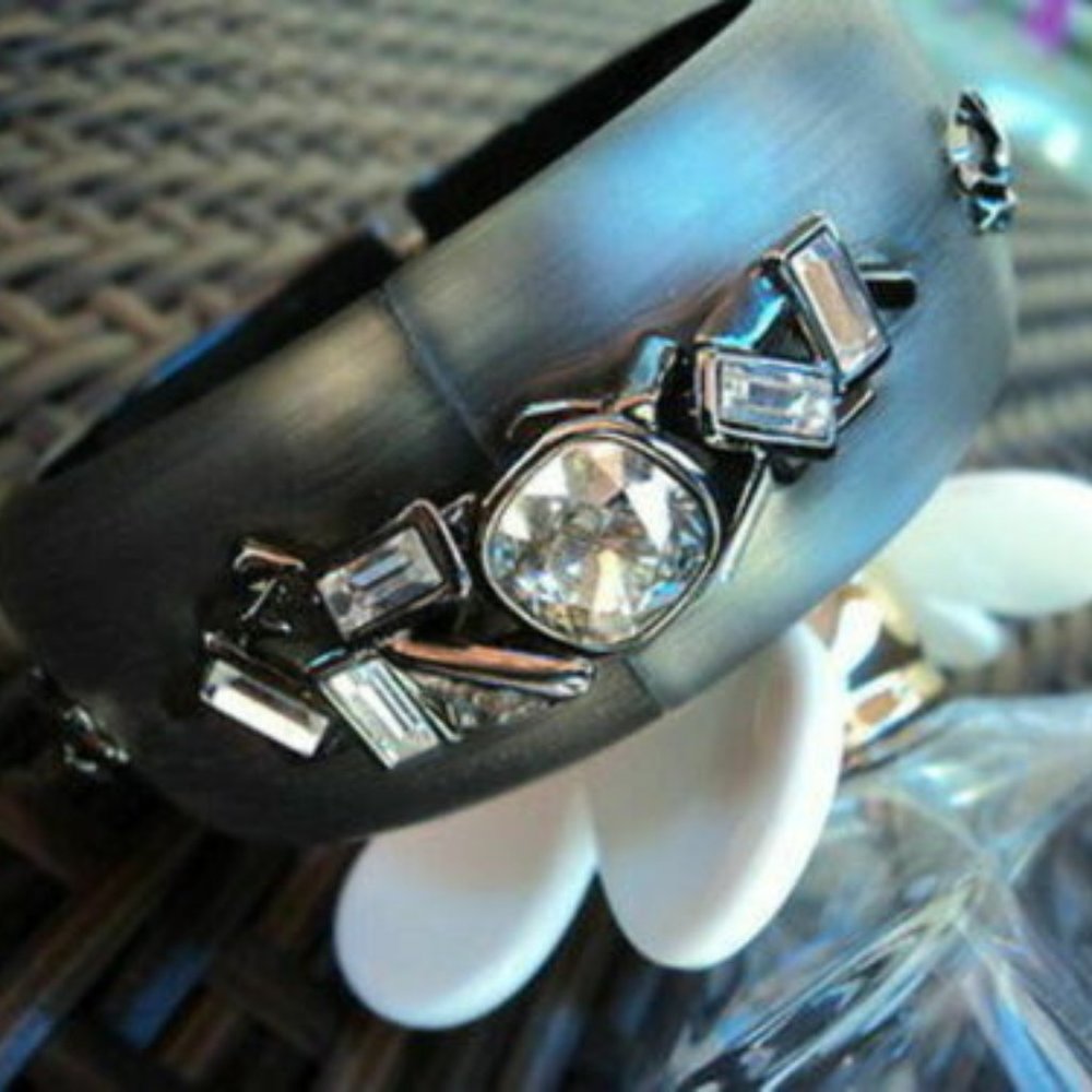 ALEXIS BITTAR LEGER CRYSTAL ENCRUSTED BRACELET